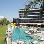 Lux Apts In Luxurious Complex, 50m To The Sea 公寓